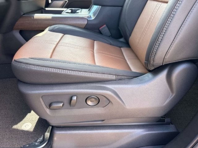 New 2026 Chevrolet Silverado 2500 High Country w/ High Country Premium Package AWD/4WD image 21