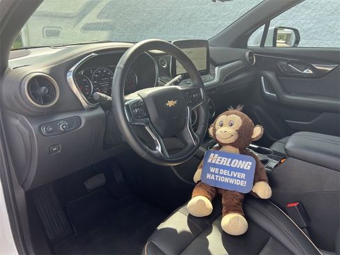 Used 2025 Chevrolet Blazer Premier w/ Driver Confidence II Package image 10