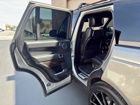 Used 2015 Land Rover Range Rover Autobiography AWD/4WD image 39