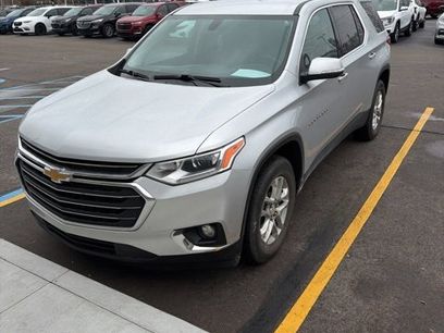 Used 2021 Chevrolet Traverse LT