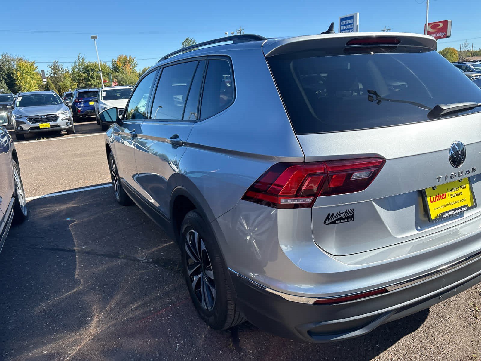 Used 2022 Volkswagen Tiguan S AWD/4WD image 9