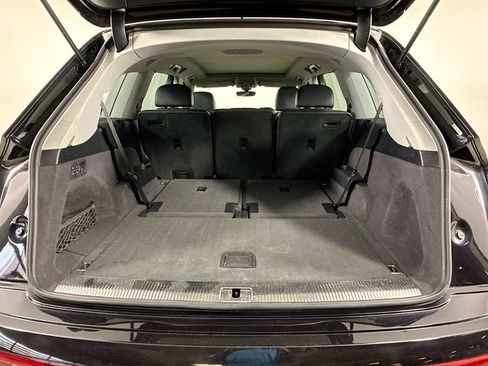 Used 2019 Audi Q7 3.0T Prestige image 28