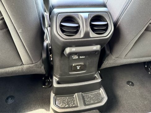 Used 2023 Jeep Wrangler Unlimited w/ Sun & Screen Package AWD/4WD image 29