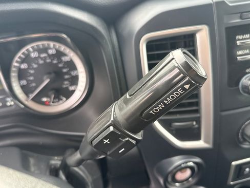 Used 2016 Nissan Titan S AWD/4WD image 23