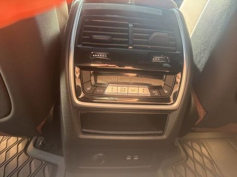 Used 2025 BMW X5 M60i w/ Executive Package image 23