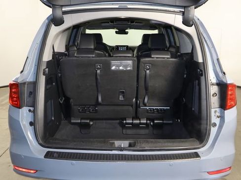 Used 2023 Honda Odyssey Touring image 17