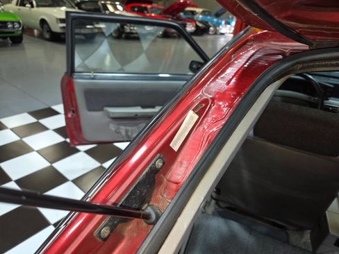 Used 1990 Ford Mustang LX image 50