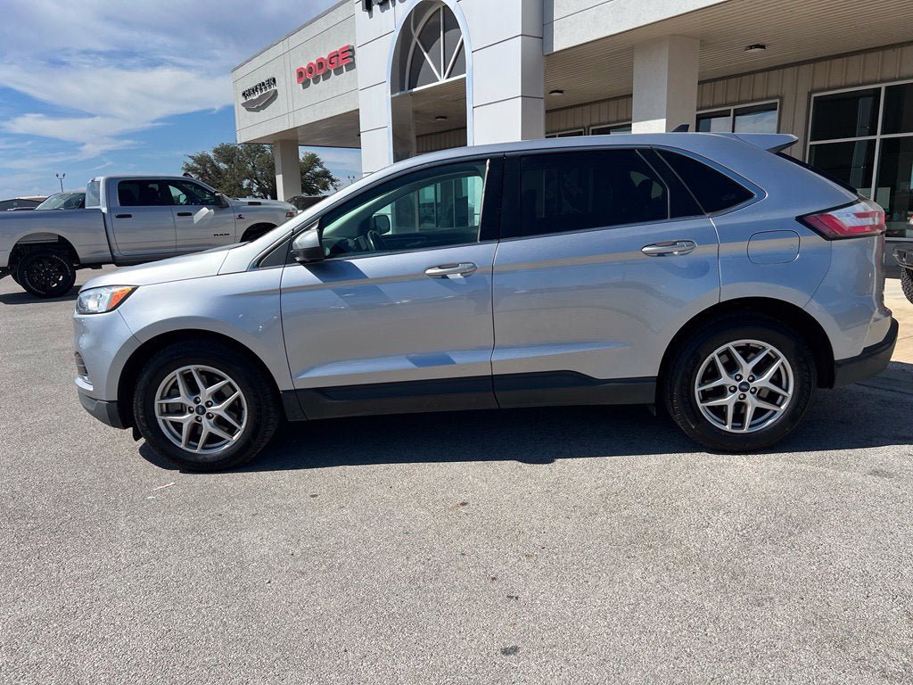 Used 2022 Ford Edge SEL AWD/4WD image 2