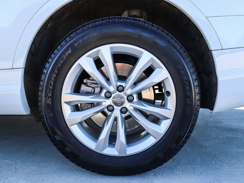 Used 2019 Audi Q7 2.0T Premium image 12