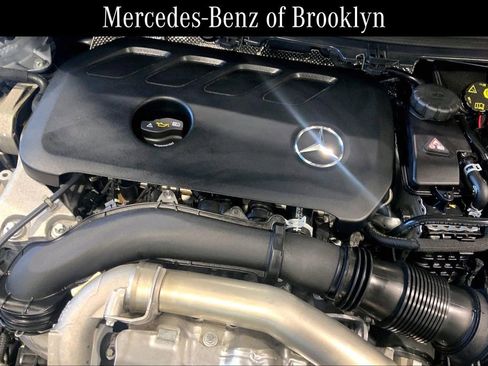 Used 2025 Mercedes-Benz GLA 250 4MATIC image 32