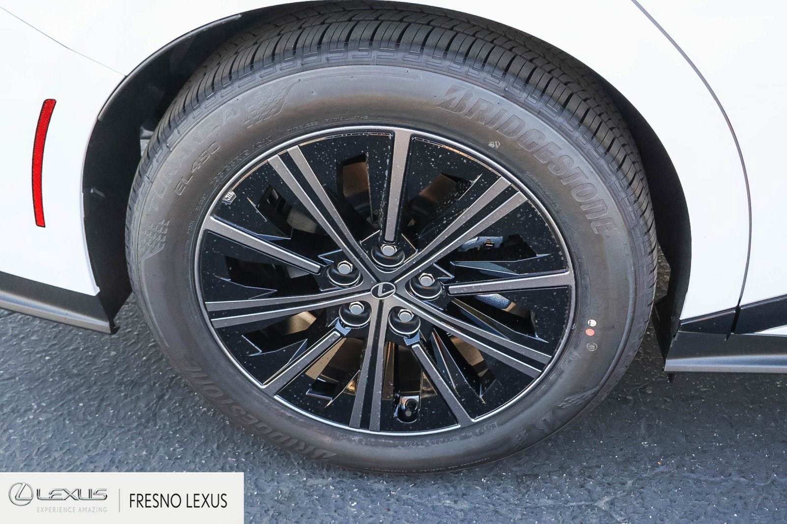 New 2026 Lexus ES 350h AWD image 8