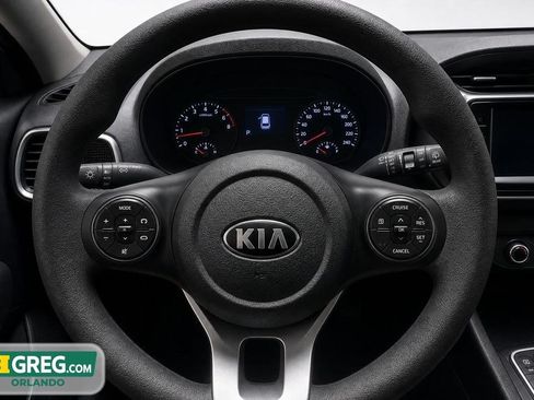Used 2020 Kia Soul LX FWD image 11