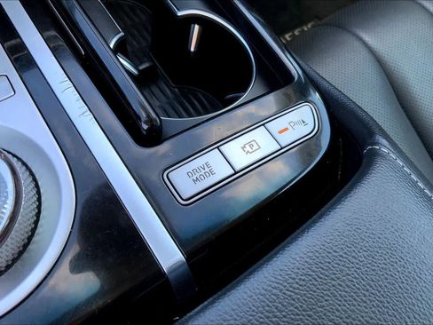 Used 2023 Genesis G80 2.5T image 26