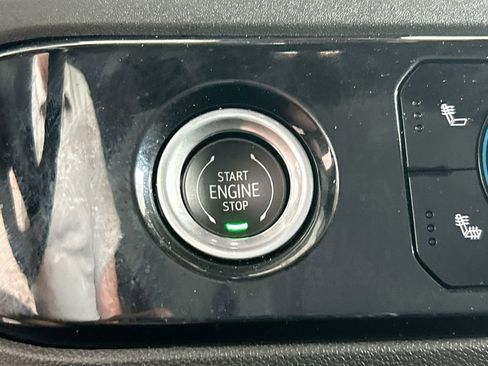 Used 2023 Chevrolet Silverado 1500 LT image 29