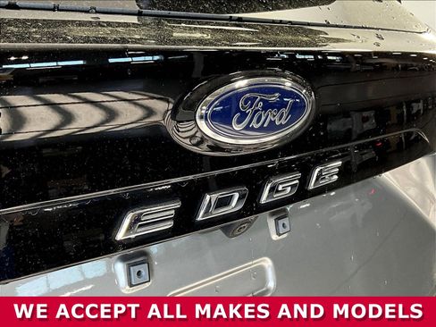 Used 2024 Ford Edge Titanium AWD/4WD image 21