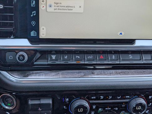 Certified 2025 Chevrolet Silverado 2500 LTZ w/ LTZ Plus Package image 30