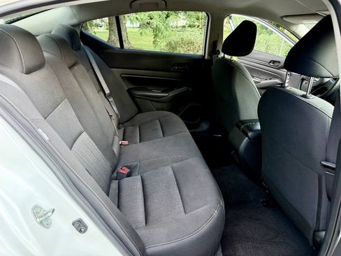 Used 2023 Nissan Altima 2.5 S FWD image 19