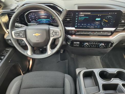 Used 2026 Chevrolet Silverado 1500 LT RWD image 27