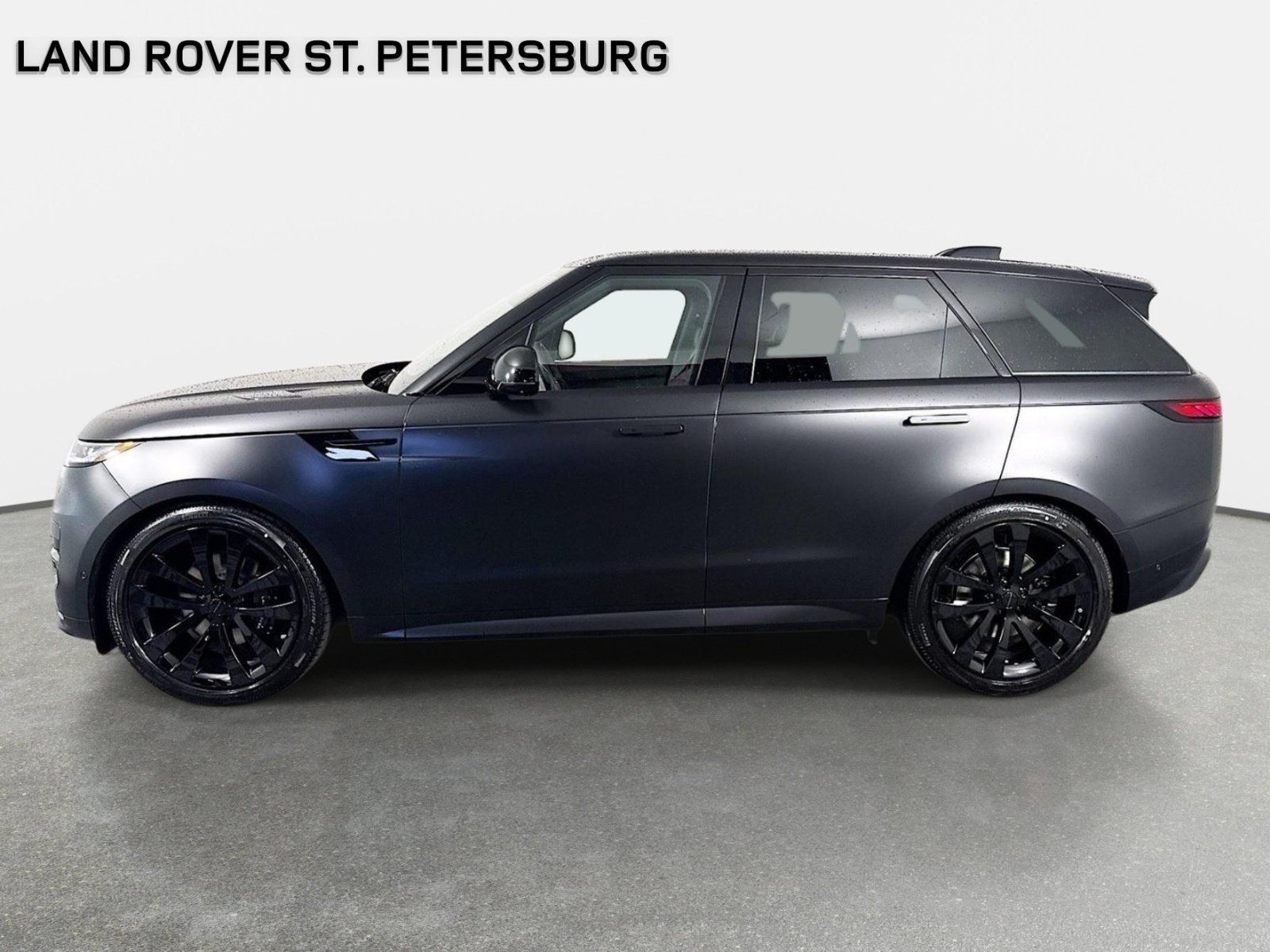 New 2026 Land Rover Range Rover Sport Dynamic SE AWD/4WD image 8