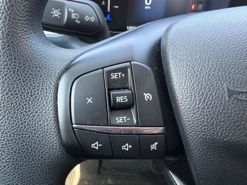 Used 2025 Ford Maverick XLT FWD image 12
