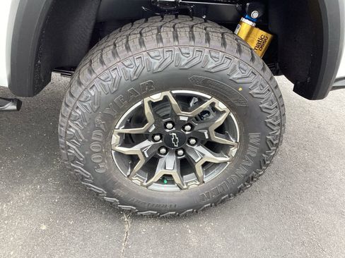 New 2026 Chevrolet Colorado ZR2 AWD/4WD image 21