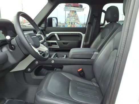 Used 2021 Land Rover Defender 110 X-Dynamic SE image 10