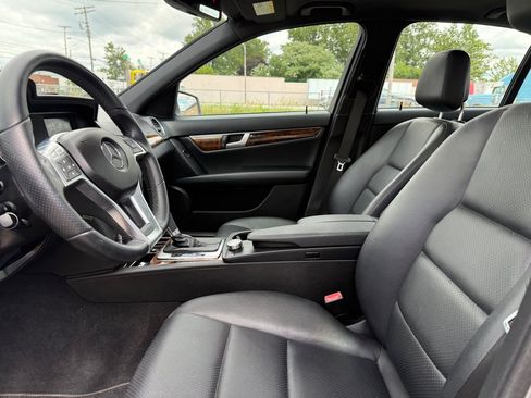 Used 2014 Mercedes-Benz C 250 Sedan image 9