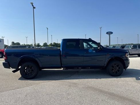 Used 2020 RAM 3500 Laramie AWD/4WD image 2