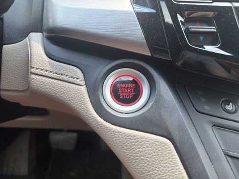Used 2019 Honda Odyssey EX-L image 37
