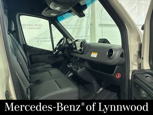 New 2026 Mercedes-Benz Sprinter 2500 image 10