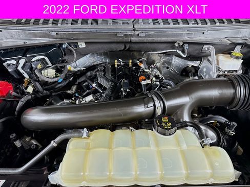 Used 2022 Ford Expedition XLT AWD/4WD image 35