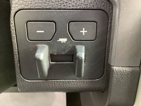 Used 2024 Toyota Tacoma TRD Sport image 21