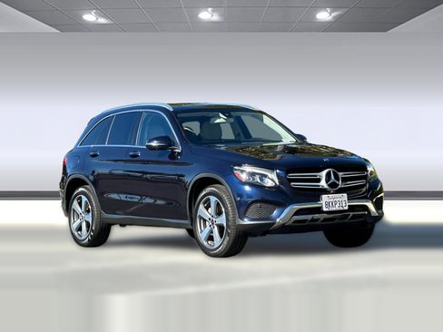 Used 2019 Mercedes-Benz GLC 300 4MATIC image 6