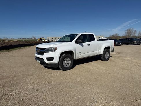 Used 2015 Chevrolet Colorado W/T image 3