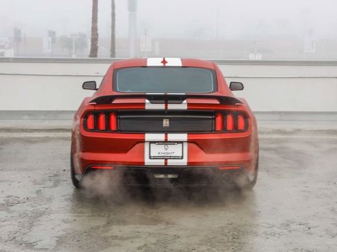 Used 2020 Ford Mustang Shelby GT350 w/ Technology Package image 8