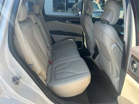 Used 2019 Lincoln Nautilus Reserve w/ Class II Trailer Tow Package AWD/4WD image 23