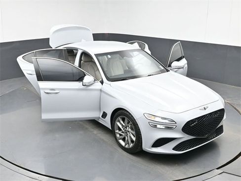 Used 2022 Genesis G70 2.0T image 51