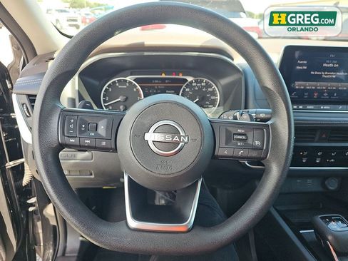 Used 2023 Nissan Rogue S FWD image 11