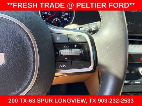 Used 2024 Kia Carnival LX FWD image 20