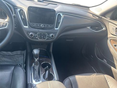 Used 2023 Chevrolet Malibu LT image 11