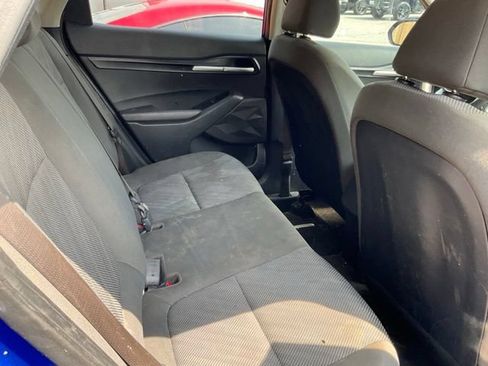 Used 2023 Kia Seltos LX AWD/4WD image 7