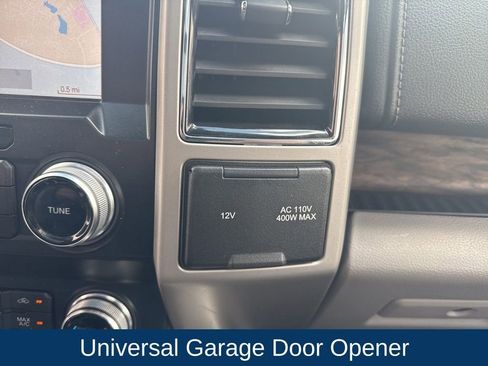 Used 2019 Ford F150 Lariat w/ Equipment Group 502A Luxury image 26