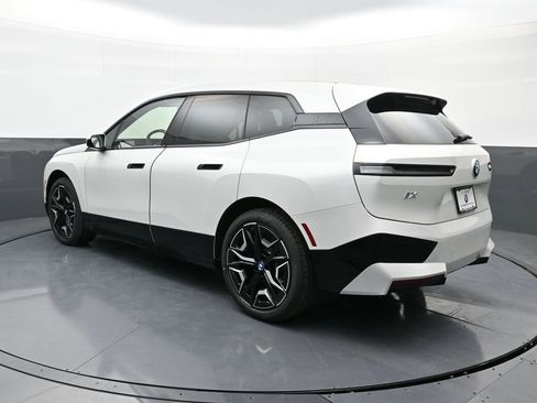 New 2025 BMW iX xDrive50 image 5