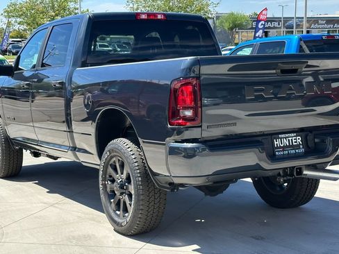 New 2026 RAM 2500 Big Horn AWD/4WD image 5