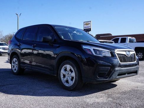 Used 2021 Subaru Forester image 2