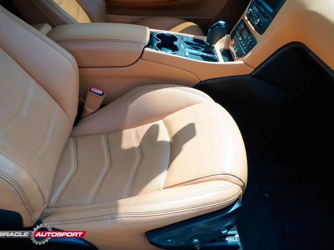Used 2017 Maserati GranTurismo Sport RWD image 28