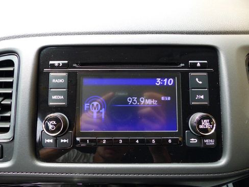 Used 2021 Honda HR-V LX image 27