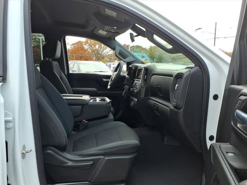 Used 2019 Chevrolet Silverado 1500 Custom Trail Boss image 29