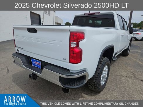 Used 2025 Chevrolet Silverado 2500 LT AWD/4WD image 12