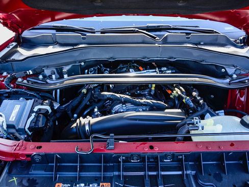 Used 2025 Ford Explorer ST-Line w/ Premium Package image 28